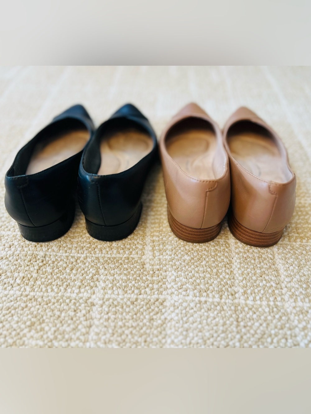 $129 Clarks Women's Pointed-Toe Flats in black/Price per pair - Picture 7 of 8